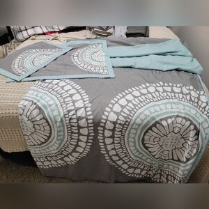Queen Duvet With 2 Shams.Elegant Gray and White,Teal Bedding Set